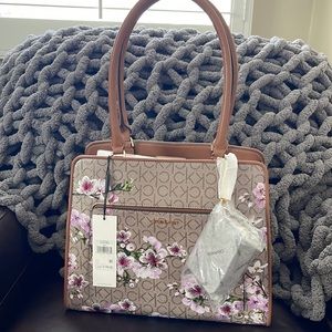 NWT Calvin Klein Margot tan leather/canvas embroidered flowers, matching wallet
